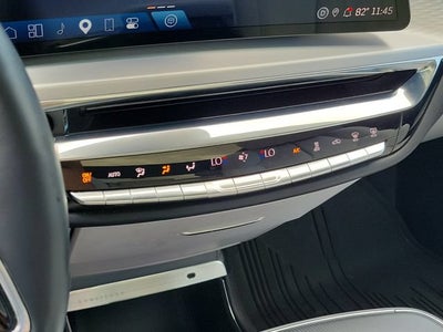 2024 Cadillac LYRIQ Luxury 1