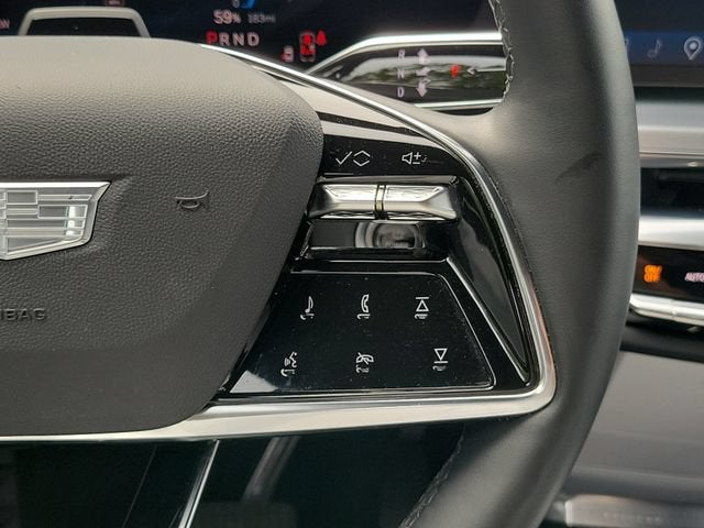 2024 Cadillac LYRIQ Luxury 2
