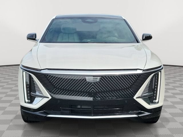 Used 2024 Cadillac LYRIQ Luxury 2 with VIN 1GYKPRRL5RZ127402 for sale in Cincinnati, OH