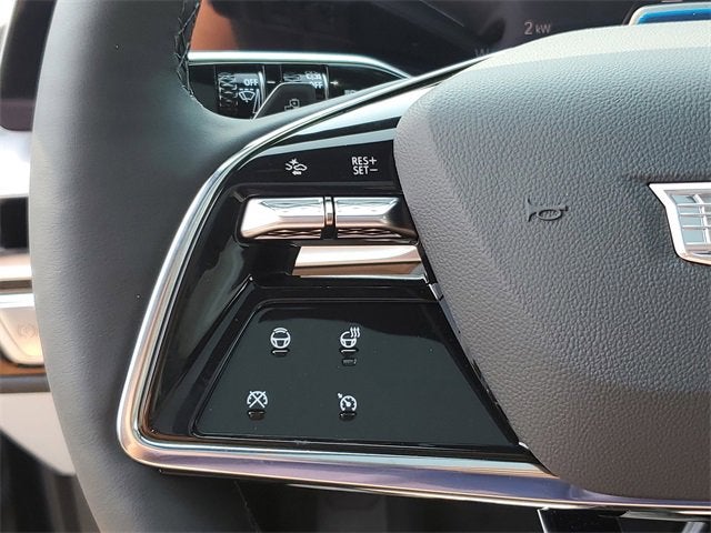 2025 Cadillac LYRIQ Luxury 2