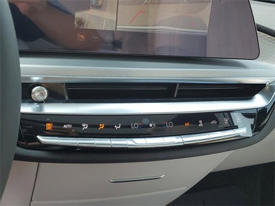 2025 Cadillac LYRIQ Luxury 2