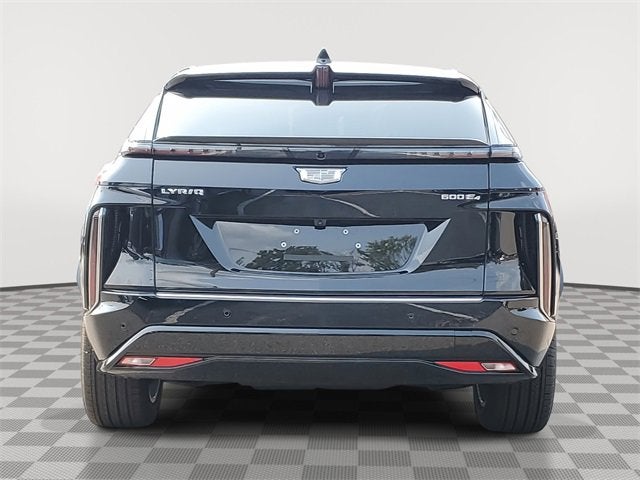 2025 Cadillac LYRIQ Luxury 2