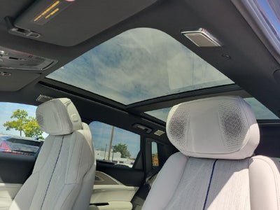 2027 Cadillac LYRIQ Premium Luxury