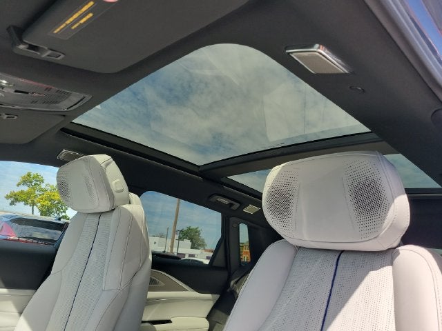 2027 Cadillac LYRIQ Premium Luxury