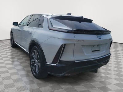 2024 Cadillac LYRIQ Luxury 2