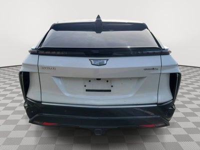 2024 Cadillac LYRIQ Luxury 2