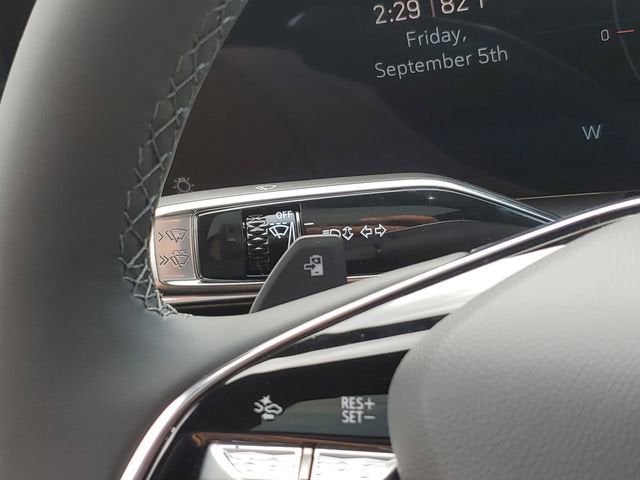 2025 Cadillac LYRIQ Sport 1