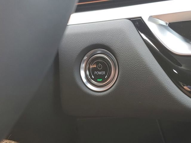 2025 Cadillac LYRIQ Sport 1