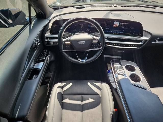 2024 Cadillac LYRIQ Sport 2