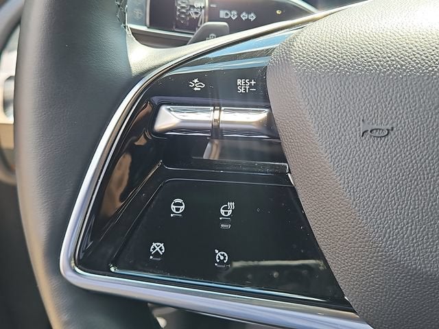 2024 Cadillac LYRIQ Sport 2