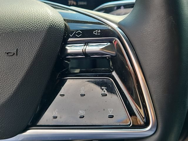 2024 Cadillac LYRIQ Sport 2