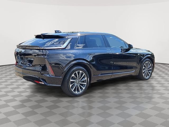 2024 Cadillac LYRIQ Sport 2