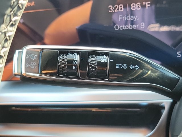 2027 Cadillac LYRIQ Signature Sport