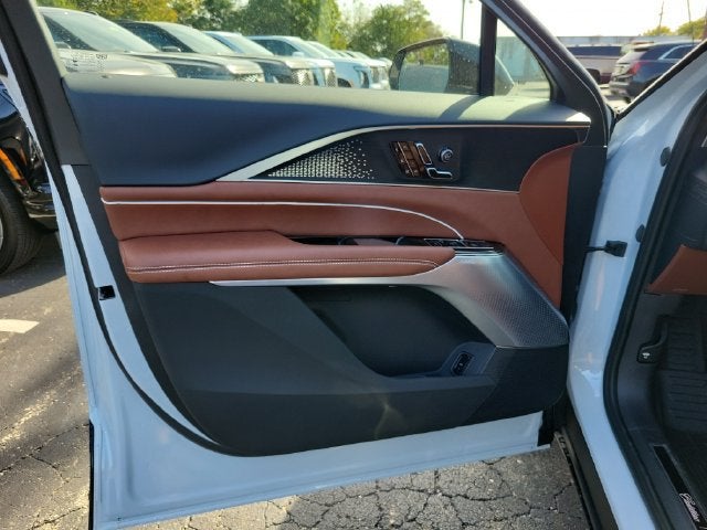 2027 Cadillac LYRIQ Signature Sport