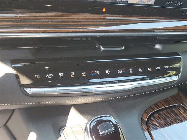 2022 Cadillac Escalade Luxury