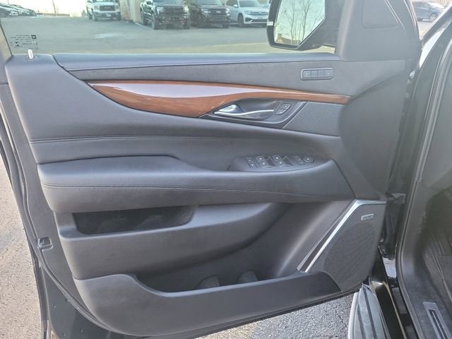 2020 Cadillac Escalade Luxury