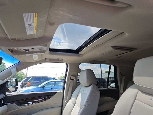 2017 Cadillac Escalade Luxury