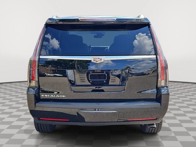 2017 Cadillac Escalade Luxury