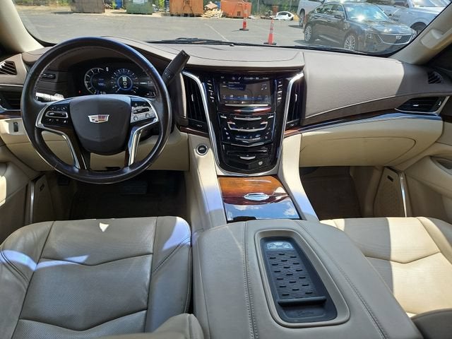 2017 Cadillac Escalade Luxury