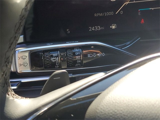 2025 Cadillac Escalade Sport