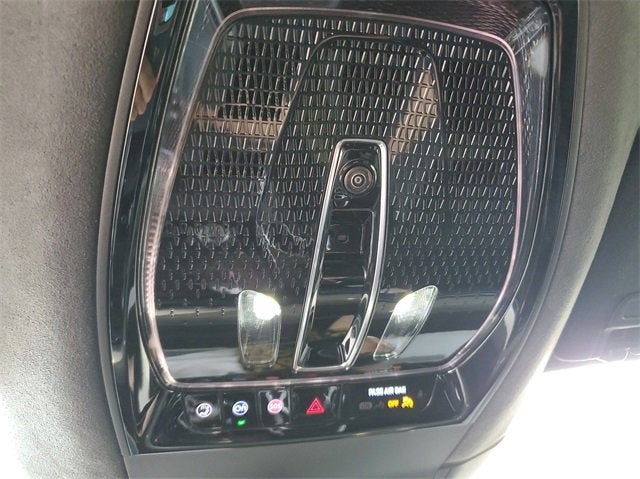 2025 Cadillac ESCALADE IQ Luxury 2