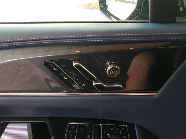 2025 Cadillac ESCALADE IQ Luxury 2