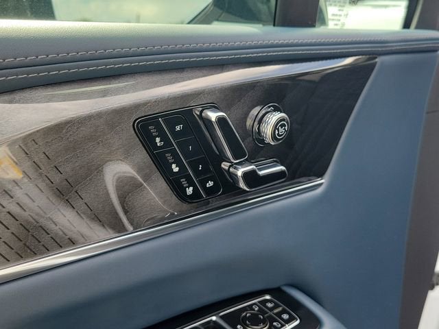 2025 Cadillac ESCALADE IQ Luxury 2