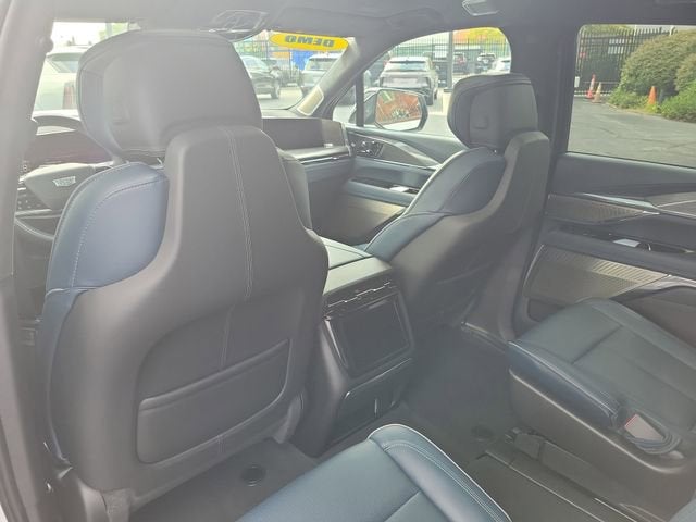 2025 Cadillac ESCALADE IQ Luxury 2