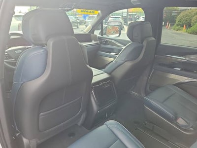 2025 Cadillac ESCALADE IQ Luxury 2