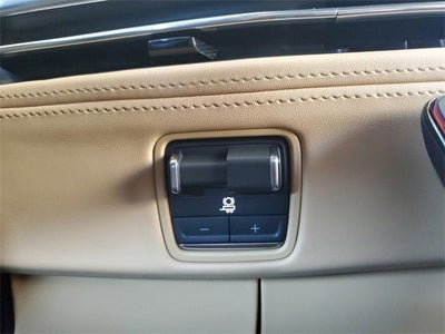 2025 Cadillac ESCALADE IQ Luxury 2