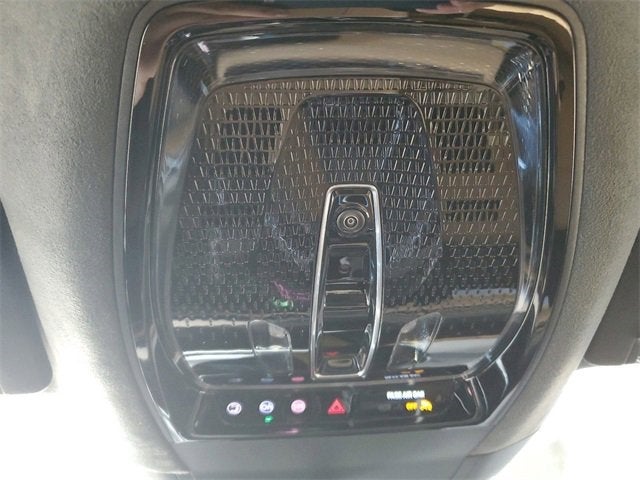 2025 Cadillac ESCALADE IQ Luxury 2