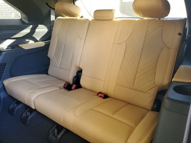 2025 Cadillac ESCALADE IQ Luxury 2