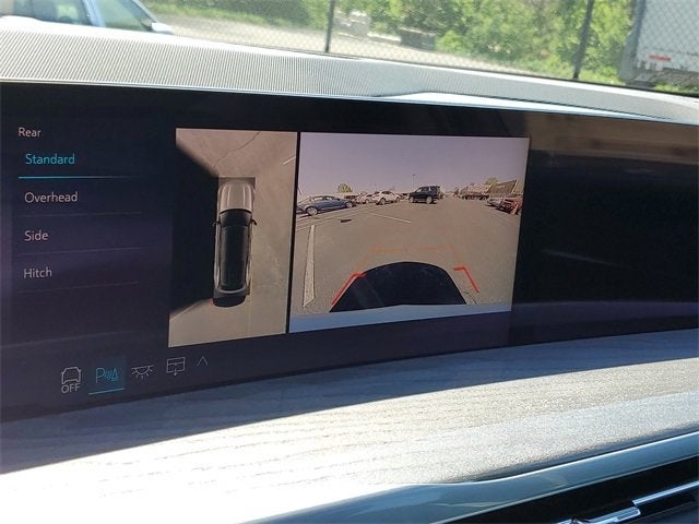 2025 Cadillac ESCALADE IQ Luxury 2