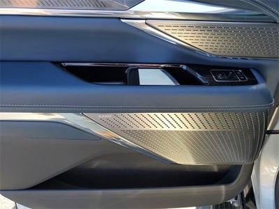 2025 Cadillac ESCALADE IQ Luxury 2