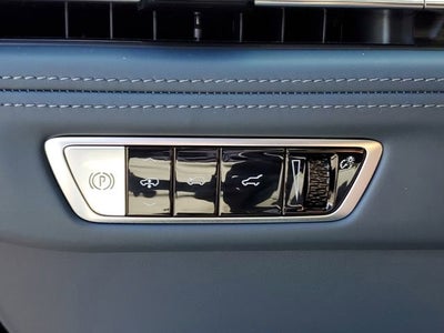 2025 Cadillac ESCALADE IQ Luxury 2