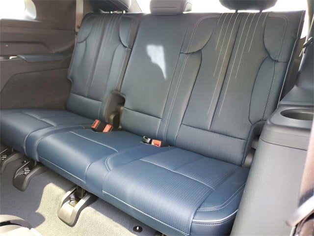 2025 Cadillac ESCALADE IQ Luxury 2