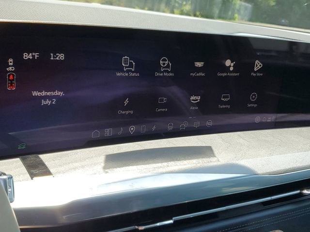 2025 Cadillac ESCALADE IQ Luxury 2