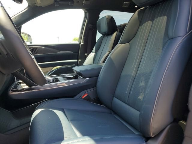 2025 Cadillac ESCALADE IQ Luxury 2