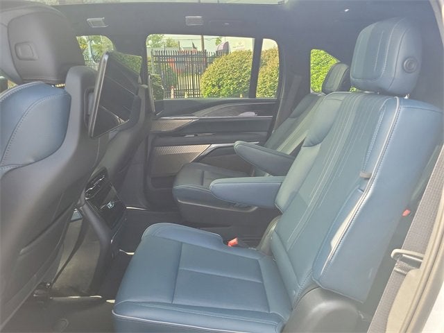 2025 Cadillac ESCALADE IQ Sport 2