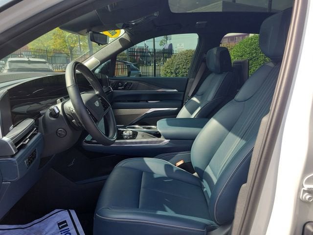 2025 Cadillac ESCALADE IQ Sport 2