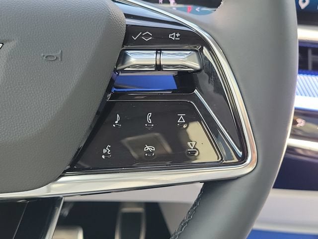 2027 Cadillac OPTIQ Luxury