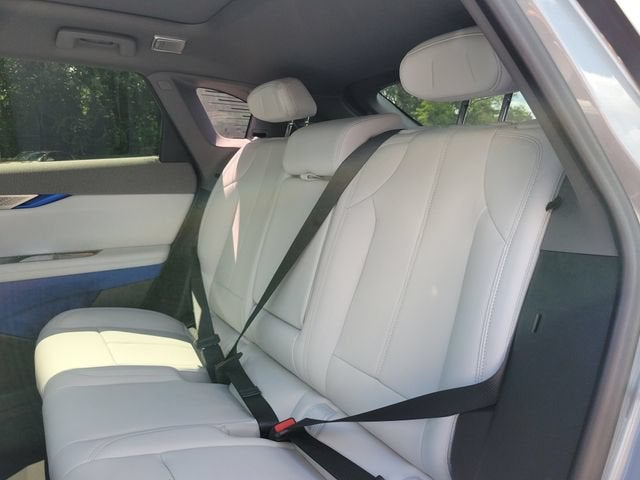 2027 Cadillac OPTIQ Luxury