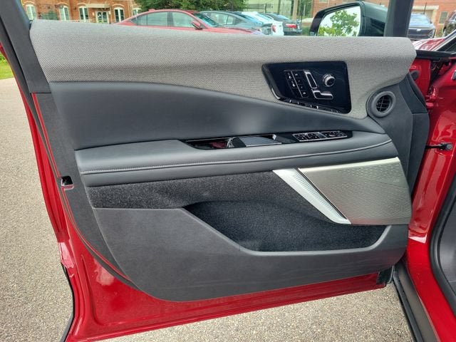 2027 Cadillac OPTIQ Luxury