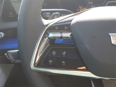 2025 Cadillac OPTIQ Luxury 1