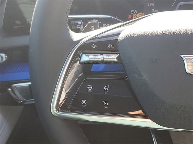 2025 Cadillac OPTIQ Luxury 1