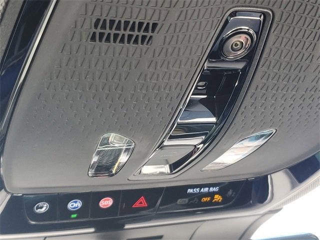 2025 Cadillac OPTIQ Luxury 1