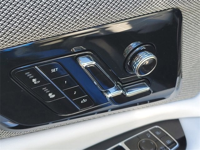 2025 Cadillac OPTIQ Luxury 1