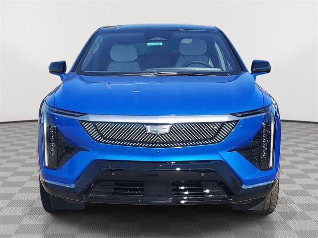 2025 Cadillac OPTIQ Luxury 1