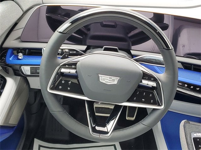 2025 Cadillac OPTIQ Luxury 1