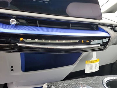 2025 Cadillac OPTIQ Luxury 1